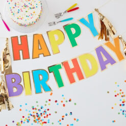 Slinger ‘Happy Birthday’ Multicolor Tassel sfeer