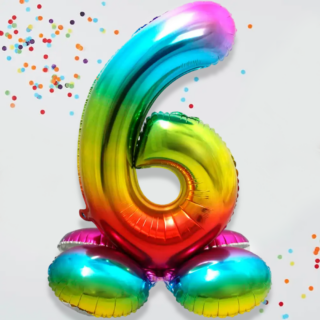 Cijfer 6 folieballon op standaard in regenboogkleur