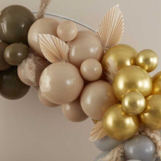 Ballonnenboog met Nude tinten en goud
