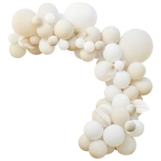 Ballonnenboog met witte & Nude kleurige ballonnen
