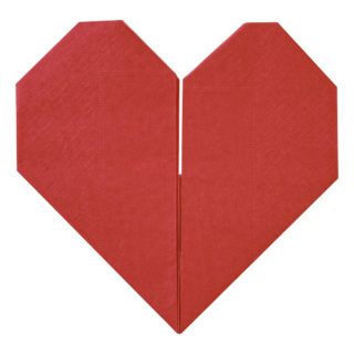 Rode origami servet in de vorm van een hartje