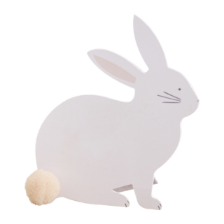 Wit konijntje met een pompom staart