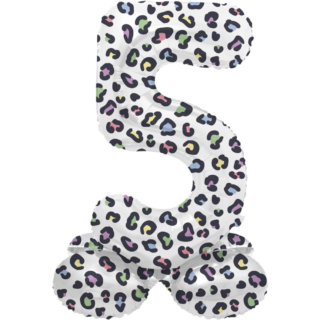 Folieballon cijfer 5 in het wit met zwarte print opgevuld met de kleuren paars, rood, geel, groen en blauw in pasteltinten op standaard