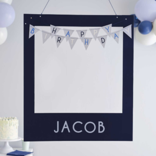 fotobooth frame donkerblauw met happy birthday slingers