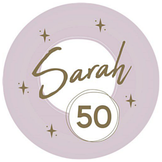 Lila borden met gouden tekst sarah 50 voor een verjaardag vrouw
