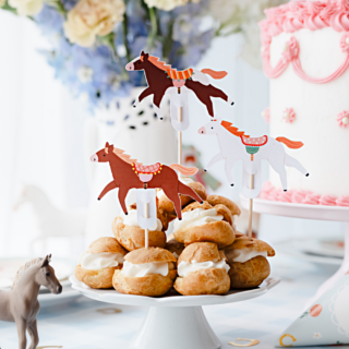 cupcake toppers met paarden erop