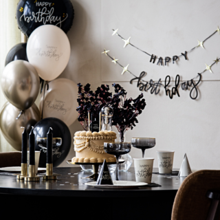 zwart met creme verjaardags versiering