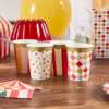 circus bekers met ruitjes, stippen en strepen en een gouden rand