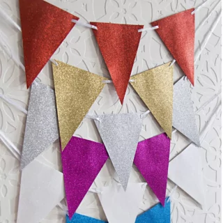 glitter slingers in het rood, goud, zilver, paars en blauw