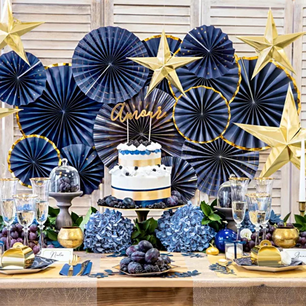 Donkerblauwe en gouden versiering