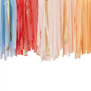 Backdrop Streamers Pastel