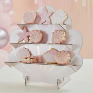 Hapjes Standaard in de vorm van een Schelp met schelp koekjes