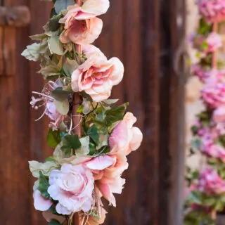 roze kunstbloemen