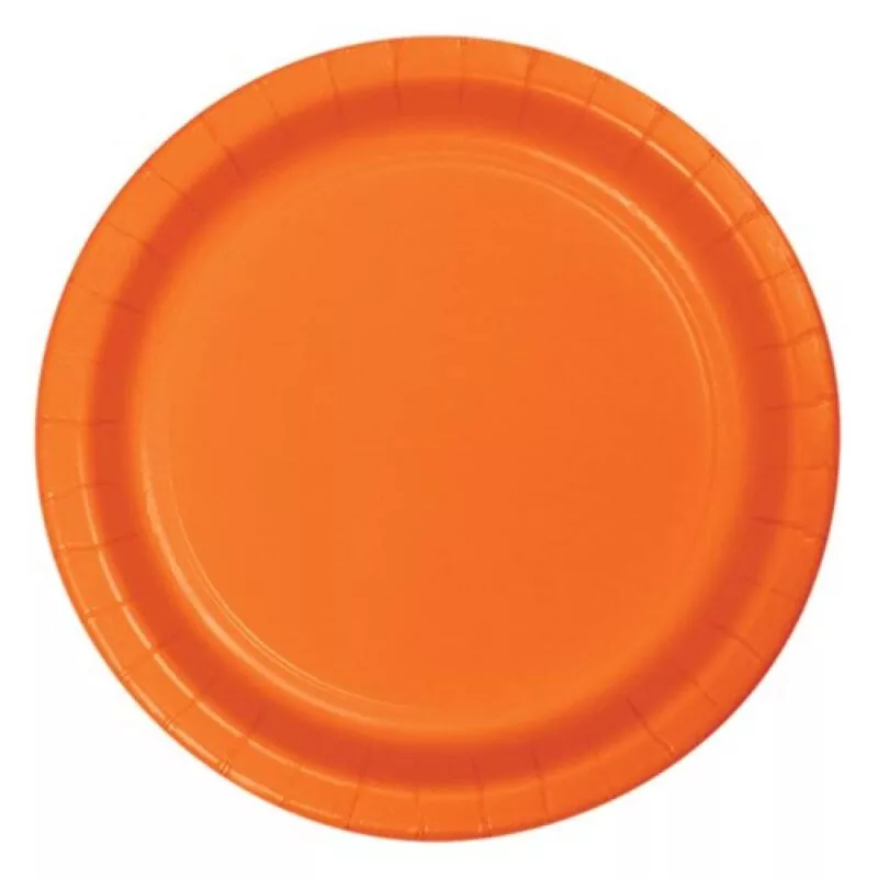 Oranje kartonnen bord op witte achtergrond
