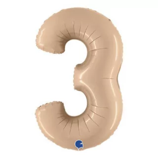 Nudekleurige folieballon in de vorm van een drie