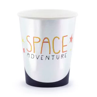Metallic zilveren beker met donkerblauwe rand en de oranje met gele tekst space adventure