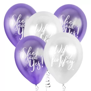 Latex ballonnen in het paars en zilver met chrome effect en witte tekst