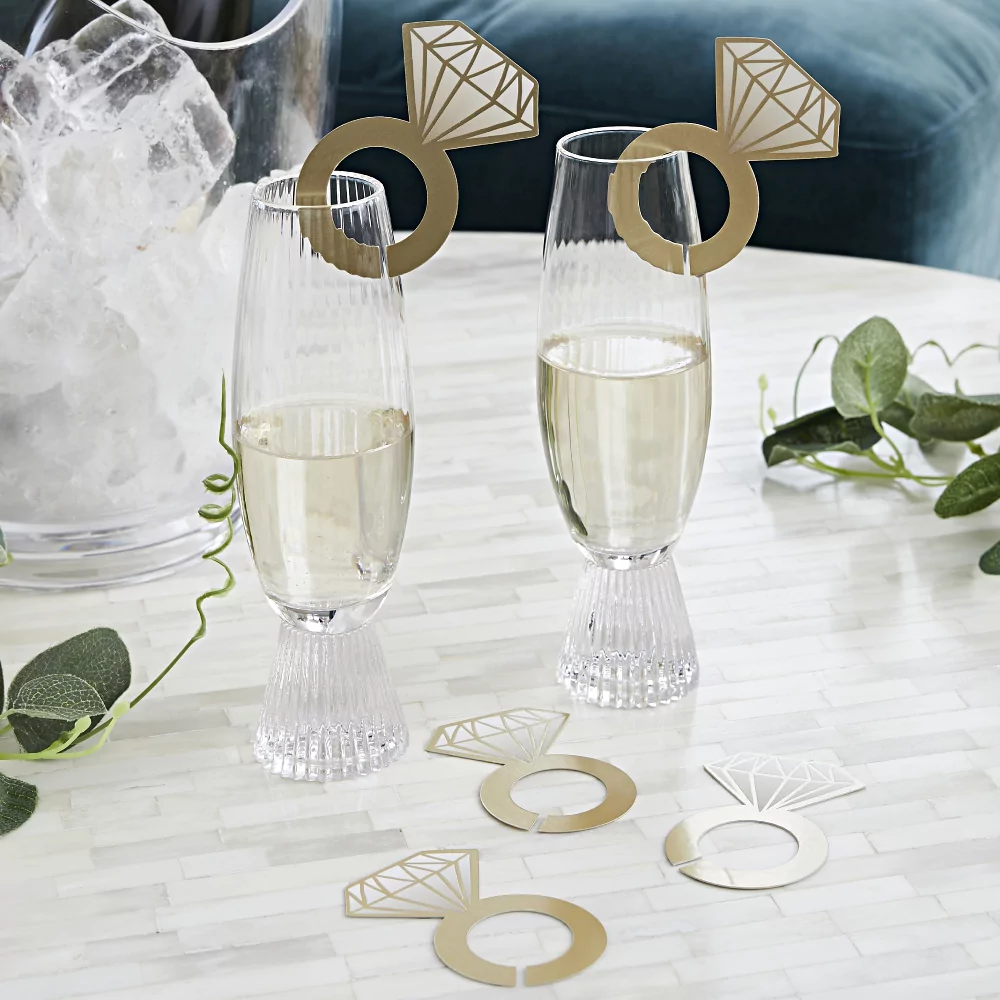 drankjes versiering diamanten ring goud