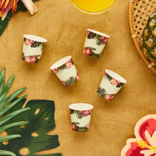 shotglaasjes tiki tropisch met bloemen en bladeren