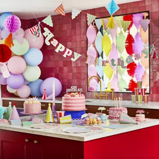 pastel regenboog verjaardagsversiering