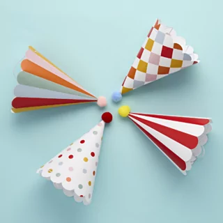 circus feesthoedjes met pom pom en ribbelrand